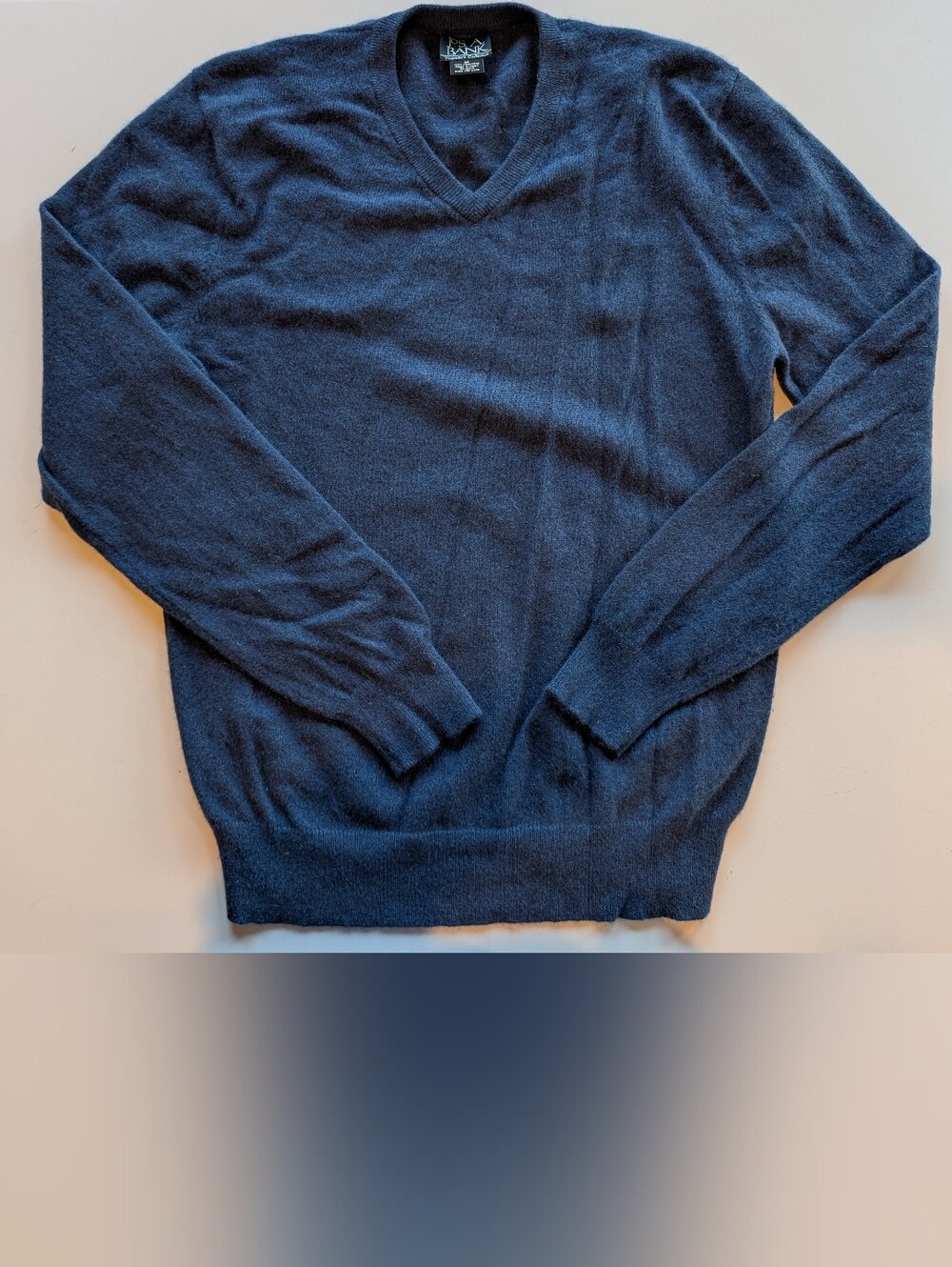 %100 Cashmere V Neck Sweater By Jos. A Bank Traveler's Collection Blue Medium
